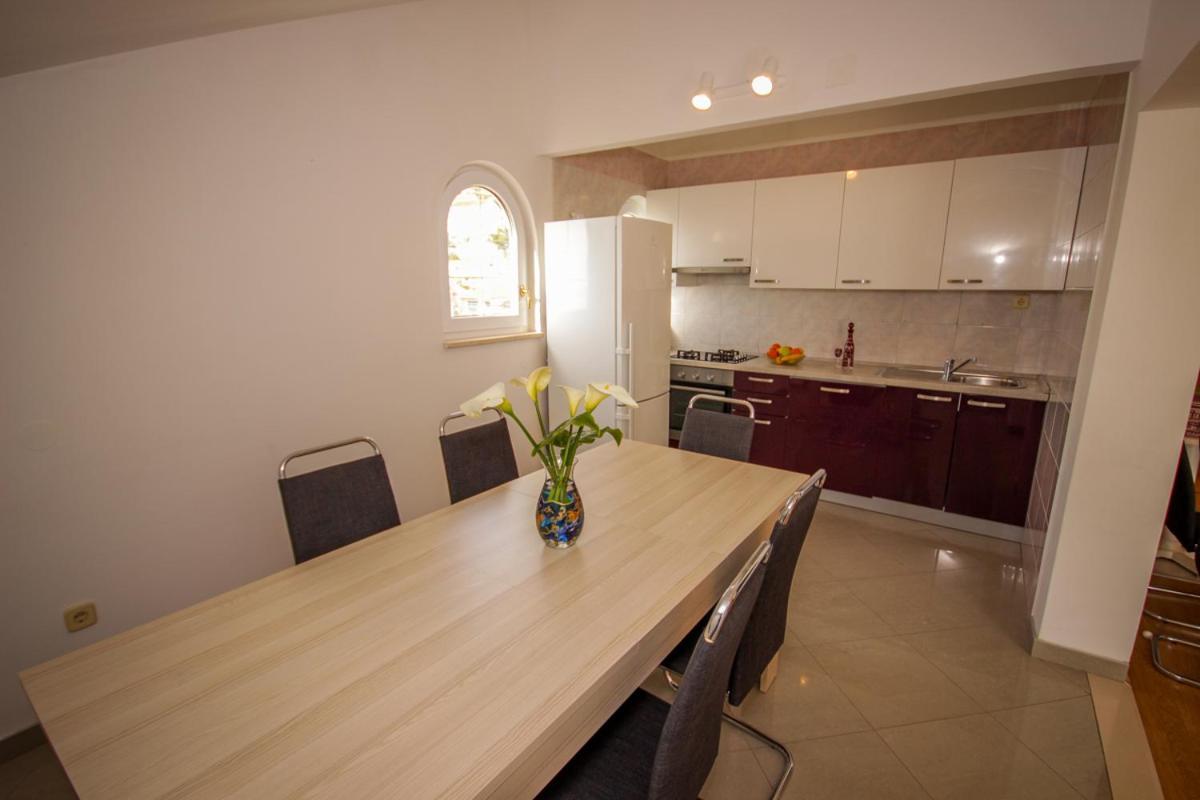 Apartmani Kristijan Jesenice  Kültér fotó