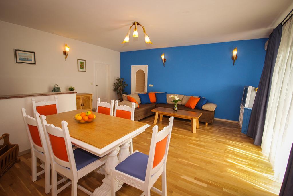 Apartmani Kristijan Jesenice  Kültér fotó