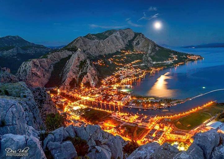 Apartmani Kristijan Jesenice  Kültér fotó